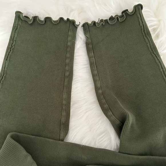 NWT NUX For the Frill High Rise Ribbed 7/8 Leggings Olive Green Size M/L NEW! - Picture 10 of 16